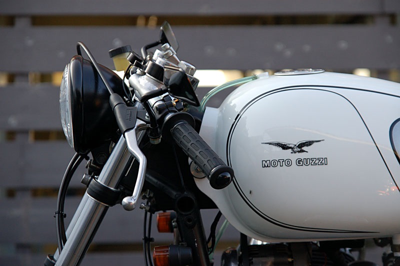 Мотоцикл Moto Guzzi Ambassador Racer v2