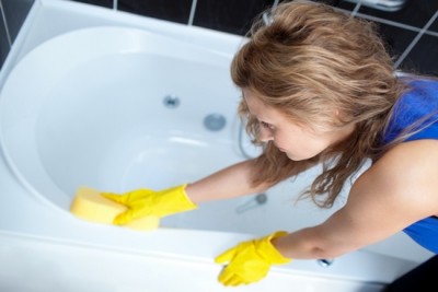 Чем чистить акриловую ванну: современные и народные способы  - фото и видеоинструкции